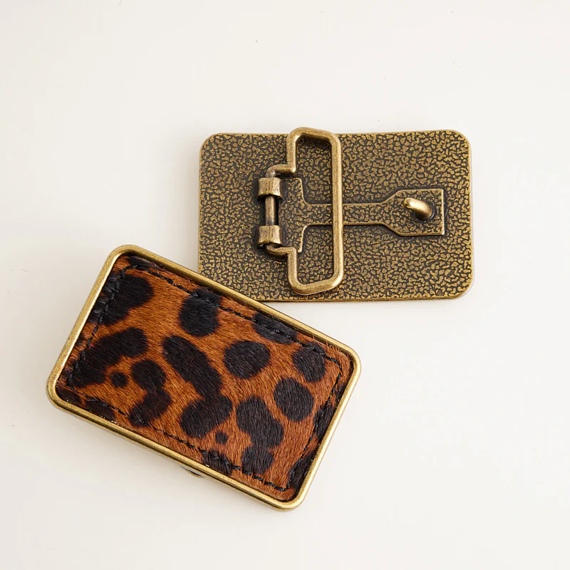 Interchangeable Belt Buckle - Leopard - Image 2