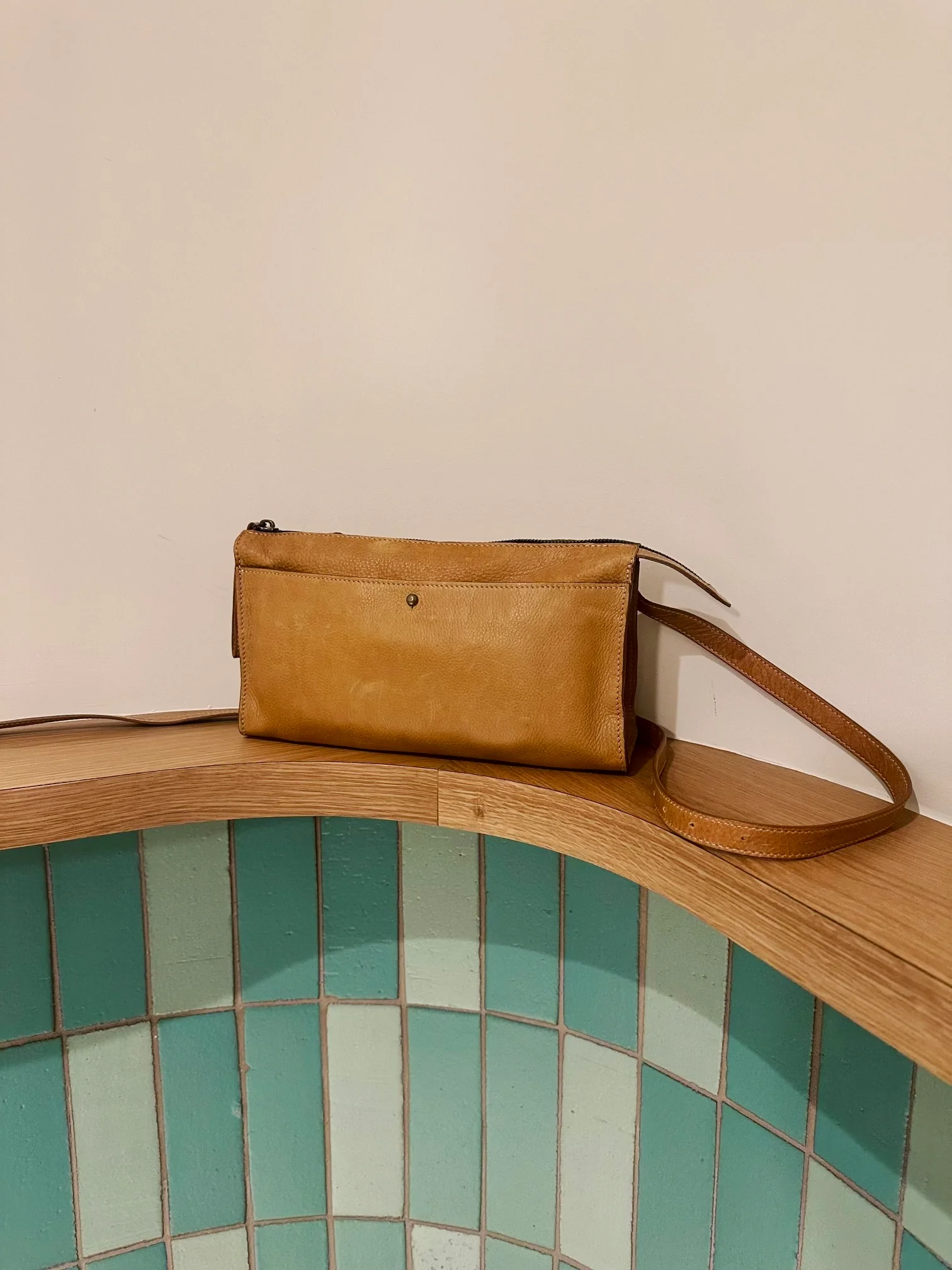 Lily Crossbody - Heritage "Broken-In" Leather Tan - Image 8